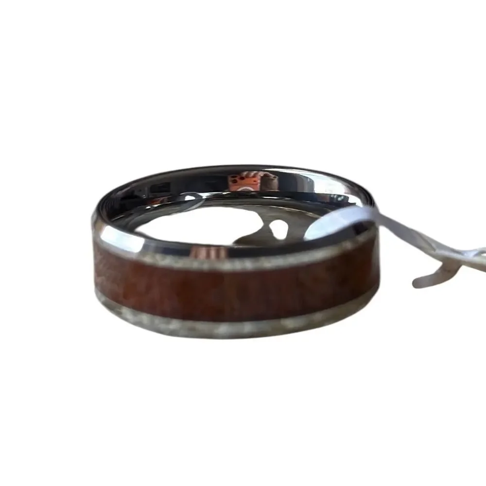 Thorsten Kodiak Tungsten Men’s Wedding Band with Bevels and Rosewood Inlay 8mm w